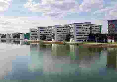 UEL Docklands Campus From Bridge
